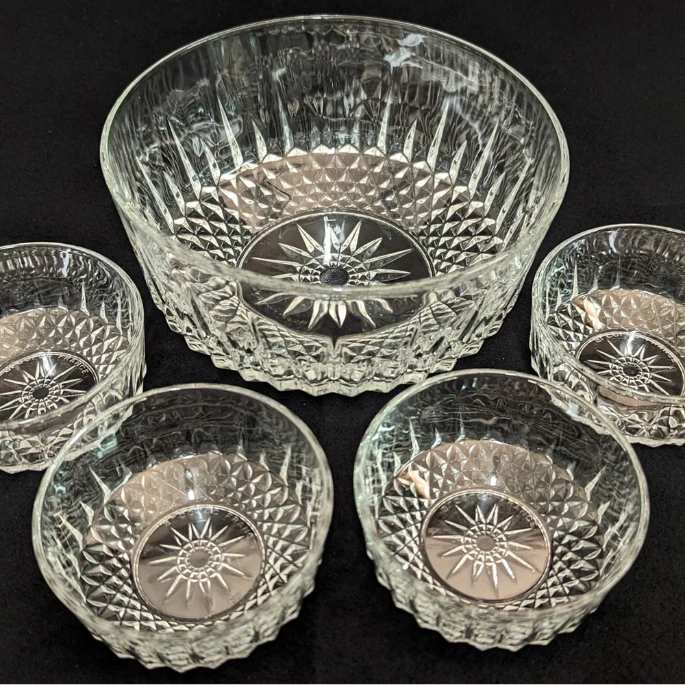 Vintage Luminarc Arcoroc Cavalier Crystal Clear Glass Bowl Set